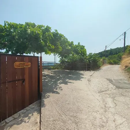 Chrysanthos Holiday home *